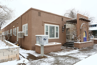 400 11th St NW in Albuquerque, NM - Foto de edificio - Building Photo