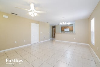 933 26th St NW in Winter Haven, FL - Foto de edificio - Building Photo