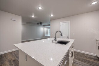 370-a SE 95th Rd in Warrensburg, MO - Building Photo - Building Photo