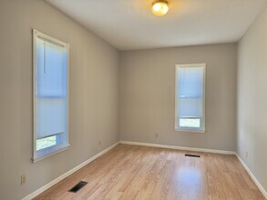 1126 16th St in Rockford, IL - Building Photo - Building Photo