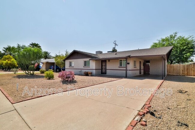 property at 519 W 19th St