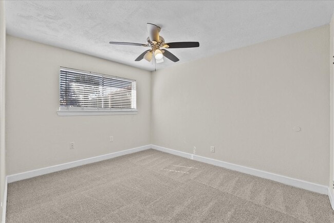 property at 15514 Diana Ln