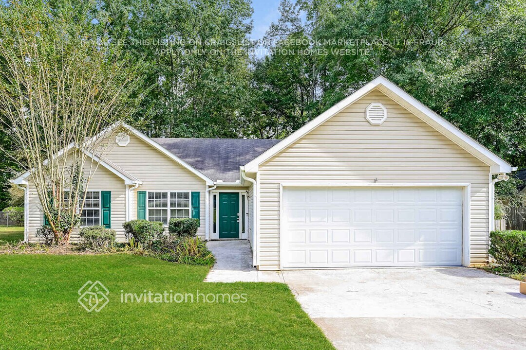2720 Hidden Creek Dr SW in Loganville, GA - Building Photo