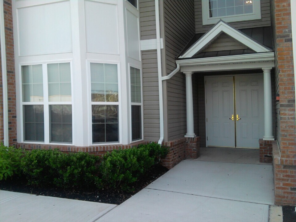 2111 Edward Stec Blvd, Unit 2111 edward stec blvd in Edison, NJ - Foto de edificio