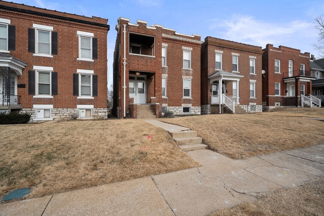6227 Victoria Ave, Unit 1st Floor in St. Louis, MO - Building Photo