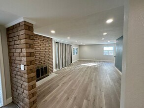 11037 Linda Vista Dr in Cupertino, CA - Building Photo - Building Photo