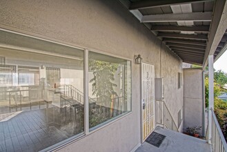 1213 Amethyst St in Redondo Beach, CA - Building Photo - Building Photo