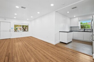 441 De Soto Dr in Miami Springs, FL - Building Photo - Building Photo