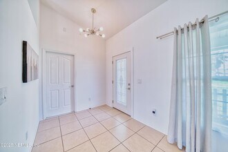 5636 Loma Vista Dr W in Davenport, FL - Building Photo - Building Photo