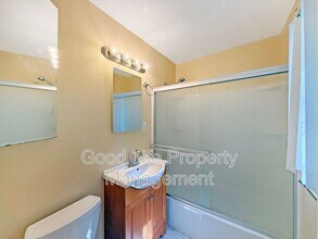 3504 Wilshire Terrace in San Diego, CA - Building Photo - Building Photo