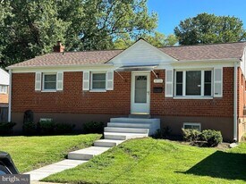 4726 Boiling Brook Pkwy in Rockville, MD - Building Photo