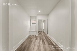 Bright Upper Unit in Central Location in Windsor, ON - Building Photo - Building Photo