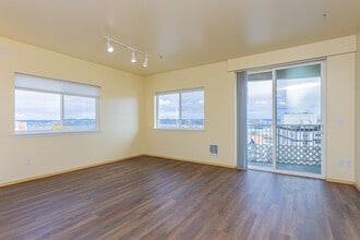 Stillwater Apartments in Tacoma, WA - Foto de edificio - Building Photo