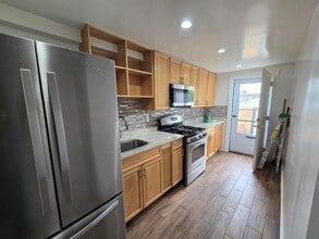 274 Graff Ave in Bronx, NY - Building Photo - Building Photo