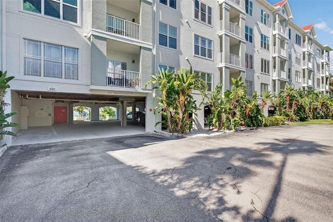 210 3rd St W in Bradenton, FL - Building Photo - Building Photo