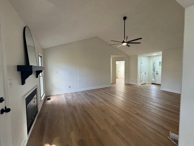 1821 Swann St in Fayetteville, NC - Building Photo - Building Photo