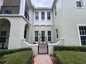 8209 NW 8th Way in Boca Raton, FL - Building Photo - Building Photo