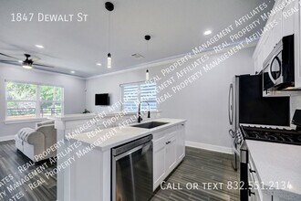 1847 Dewalt St in Houston, TX - Building Photo - Building Photo