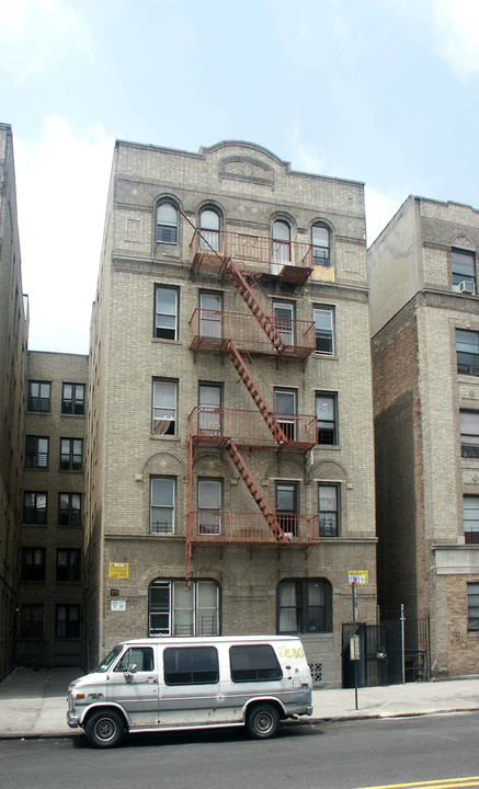 1279 Morris Ave in Bronx, NY - Building Photo