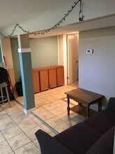 299 N 100 E, Unit 4 in Logan, UT - Foto de edificio - Building Photo