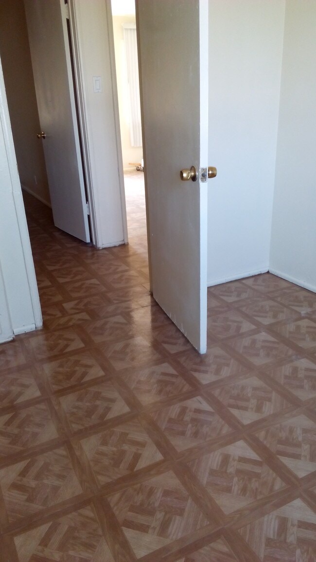 805 N Santa Fe Ave Apartments and Nearby Compton Apartments For Rent