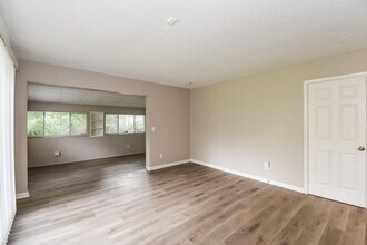 8004 Patou Dr S in Jacksonville, FL - Building Photo - Building Photo