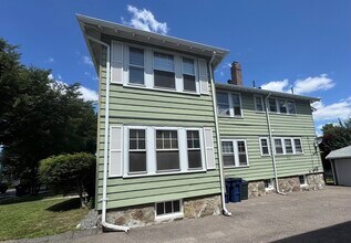105 Greaton Rd in Boston, MA - Building Photo - Building Photo