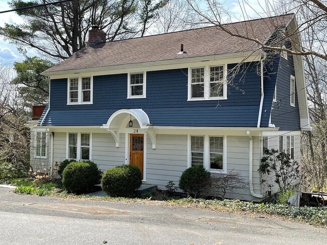 property at 24 Renwick Heights Rd