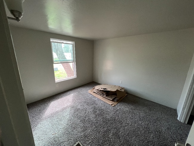 2000 E Frontier Ave in Flagstaff, AZ - Building Photo - Building Photo