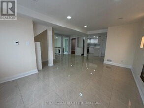 42 Hemlock St in St Catharines, ON - Building Photo - Building Photo