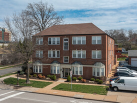 402 S Brentwood Blvd Apartments