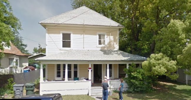 2074 Wilcox Ave