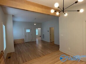 2810 10th Ave SW in Huntsville, AL - Building Photo - Building Photo