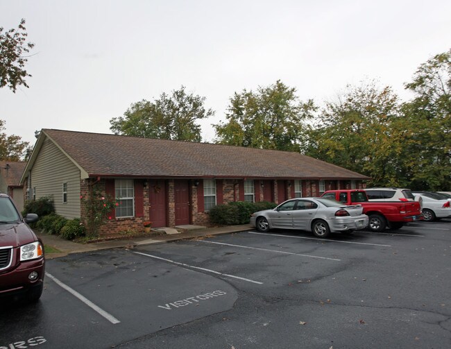 Fairview Apartments in Murfreesboro, TN - Building Photo - Building Photo