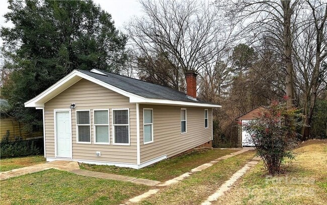 property at 325 N Kendall St