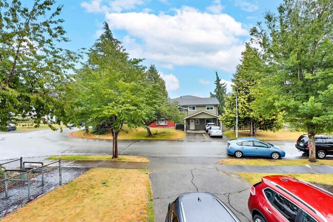 14441 Chartwell Dr in Surrey, BC - Building Photo - Building Photo