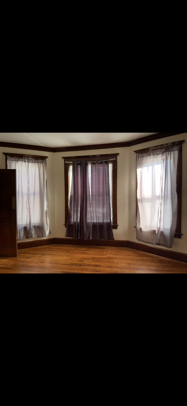 2 Noyes St in Utica, NY - Building Photo - Building Photo
