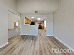 7887 Moss Pointe Trail E in Jacksonville, FL - Building Photo - Building Photo