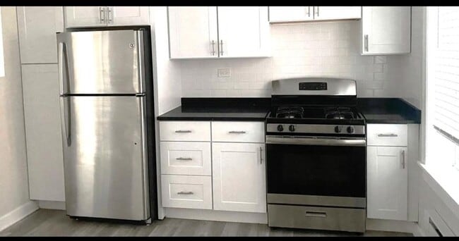 property at 839 W Cornelia Ave