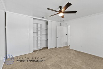 Amberwood Park Apartments in Anaheim, CA - Foto de edificio - Building Photo