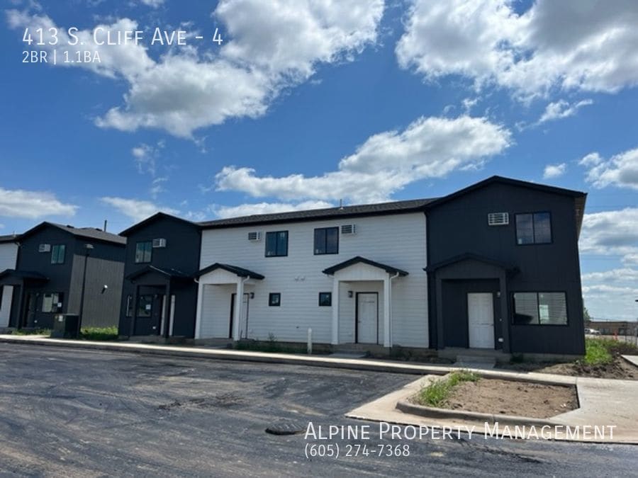 413 S Cliff Ave in Sioux Falls, SD - Building Photo