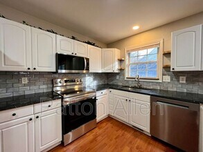 51 Argyle Ln in Asheville, NC - Building Photo - Building Photo