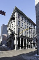 185-191 Saint-Paul O in Montréal, QC - Building Photo