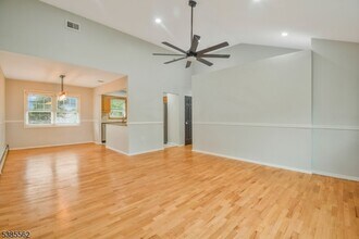 19 Canal St in Roxbury Township, NJ - Building Photo - Building Photo