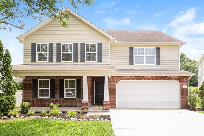 property at 5723 Roxbury Dr