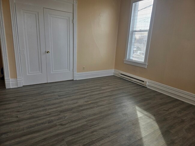 3 National St in Elgin, IL - Building Photo - Building Photo