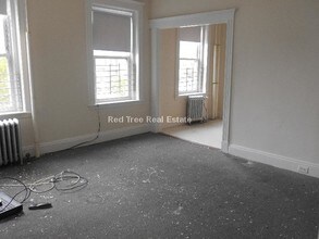 235 Park Dr, Unit 1 in Boston, MA - Building Photo - Building Photo