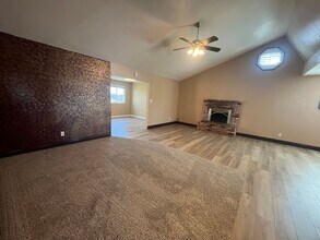 8428 Ancho Way in Elverta, CA - Building Photo - Building Photo
