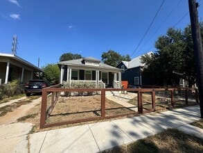 435 McKinley Ave in San Antonio, TX - Building Photo - Building Photo