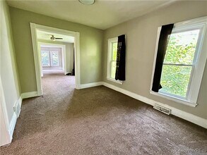 499 West Ave in Buffalo, NY - Foto de edificio - Building Photo